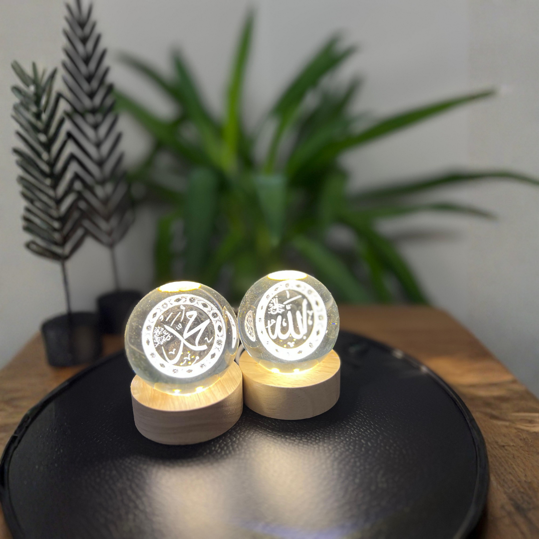 Nurlu Kristal Küre - Ahşap Standlı